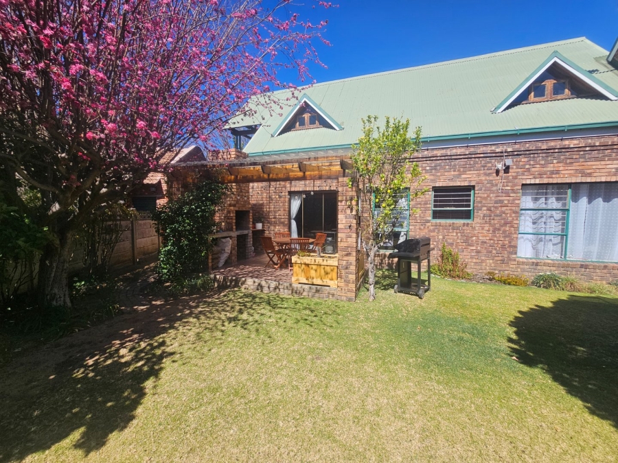 4 Bedroom Property for Sale in La Provance Free State